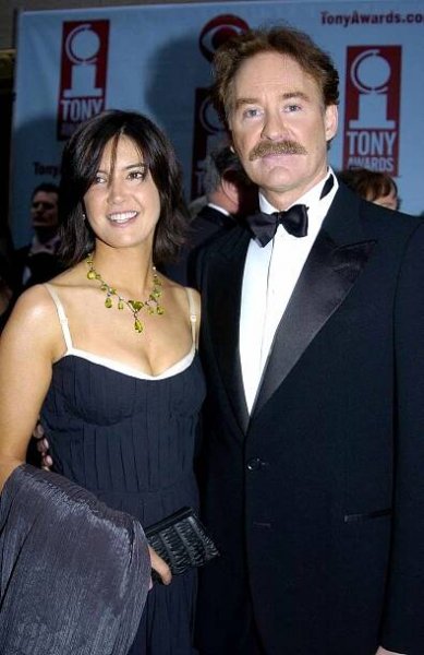 Kevin Kline and his wife, Phoebe Cates, arrive for the 58th annual Tony Awards at Radio City Music Hall. 