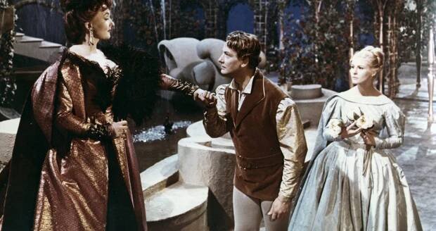 Ivana Mixová, Vladimír Ráž a Jana Andrsová ve filmu Rusalka (1962)