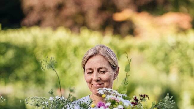 Clare Foster's cottage garden in Berkshire