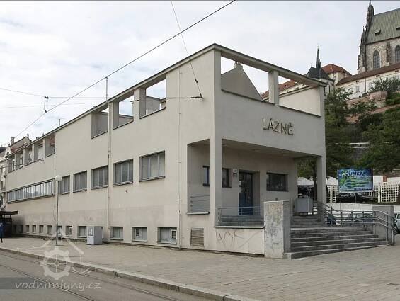 Brno prodává bývalé lázně na Kopečné
