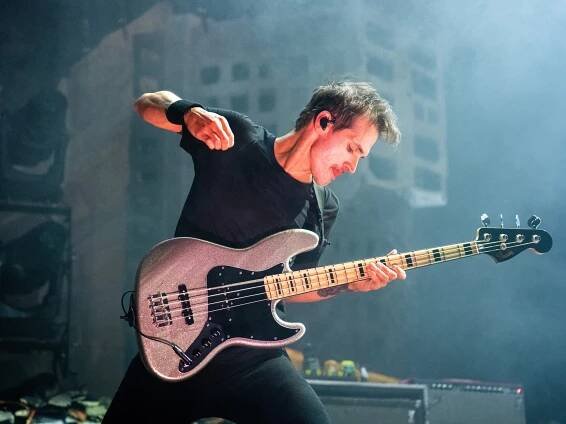 Fender Mikey Way signature Jazz Bass