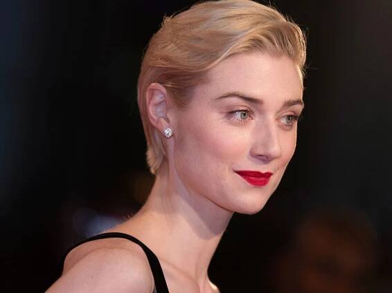Elizabeth Debicki Knows the Power of Diana’s ‘Revenge Dress’