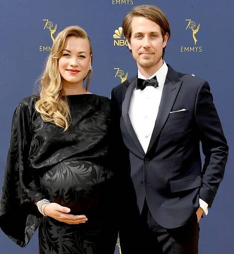 Yvonne-Strahovski-and-Tim-Loden-gives-birth