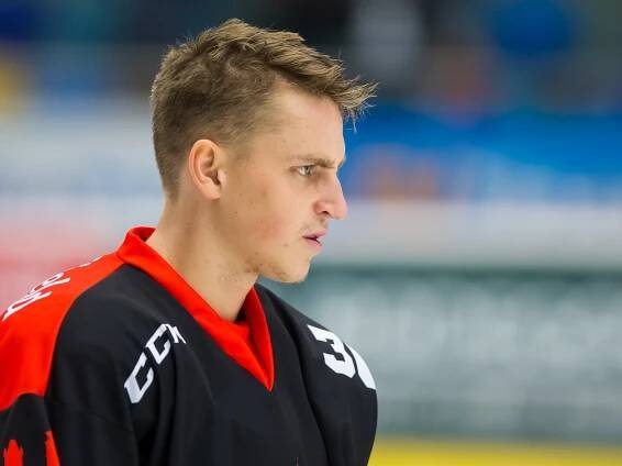 Mountfield HK, a.s. | Fotogalerie | Hráč | Lukáš Vopelka