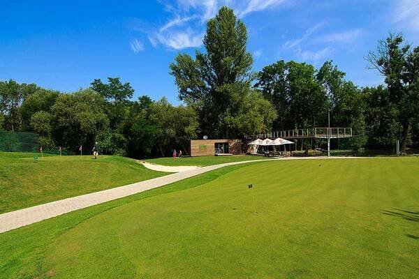 Golfový zámecký areál, jedinečný AquaDrivig | Hotel Chateau St. Havel **** - wellness hotel, Praha 4 - Krč - oficiální stránky
