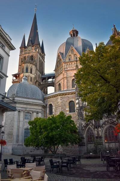 Mehr von Aachen entdecken - BEST OF - euregio Five Star Livestyle Magazin