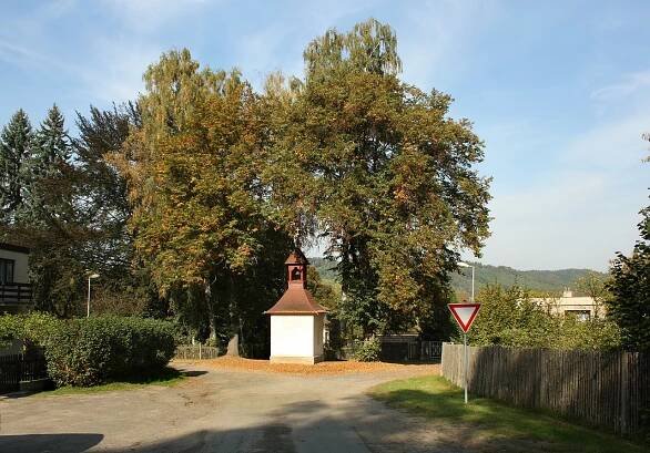 Soubor:Branžež, Nová Ves, chapel.jpg – Wikipedie