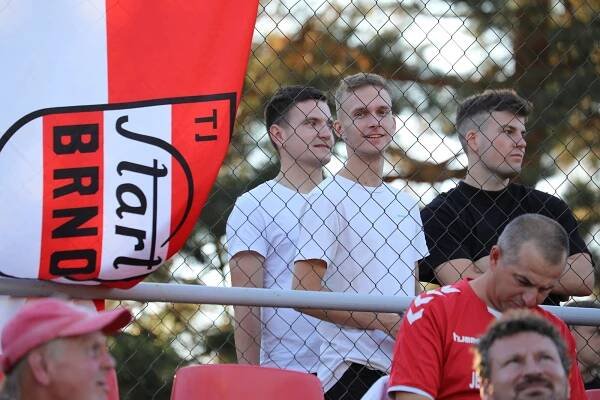 FOTO: 1080 diváků! Derby před skvělou návštěvou ovládl Start, rozhodl Šumbera