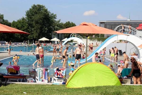 Na Riviéře vznikne nafukovací hala. Zahrajete si tam plážový volejbal i v zimě