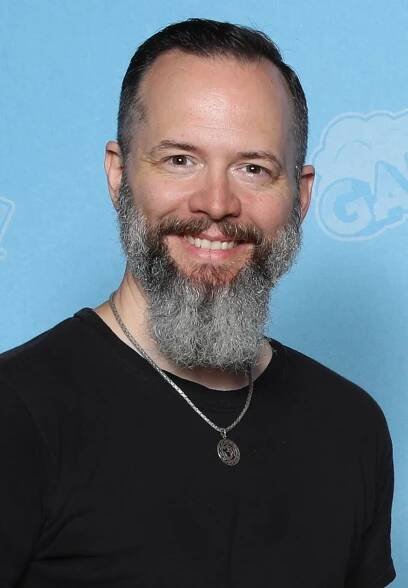 Christopher Daniel Barnes – Wikipedia