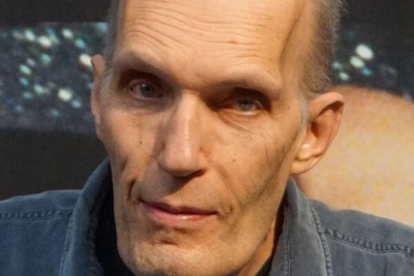 Carel Struycken: Vysokého herce proslavila role komorníka z filmu Addamsova rodina. Od roku 2019 si užívá důchodu