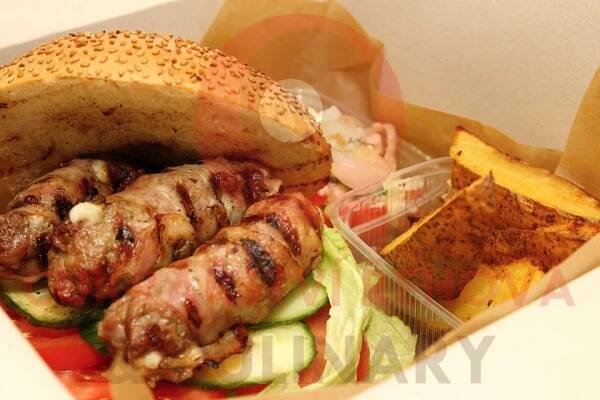 Balkan Burger s UŠTIPAKEM | Cukrářství Řehová & Culinary Angel