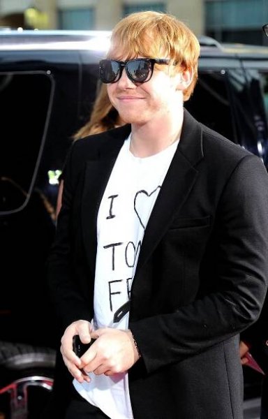 Rupert Grint at an event for Zrození planety opic (2011)