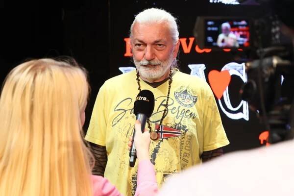 FOTO: Daniel Hůlka během rozhovoru pro eXtra.cz. – stránka 7