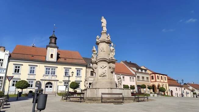 Počátky, městečko vyhlášené léčivými prameny, nádhernou přírodou i kamenným kruhem druidů - Médium.cz