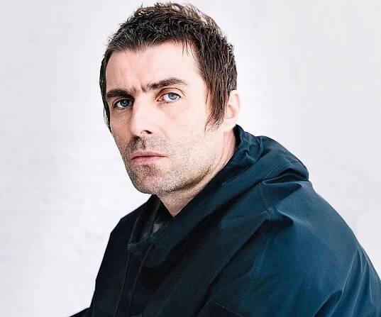 Liam Gallagher Biography - Childhood, Life Achievements & Timeline