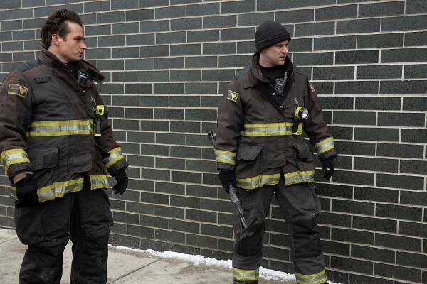 Chicago Fire - Escape Route - Z filmu - Jon-Michael Ecker, Jesse Spencer