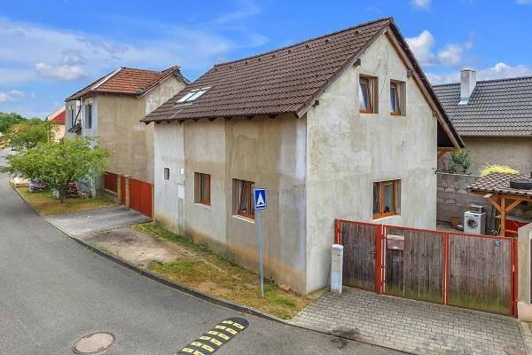 Prodej dům - 5. května, Žiželice, 95 m²