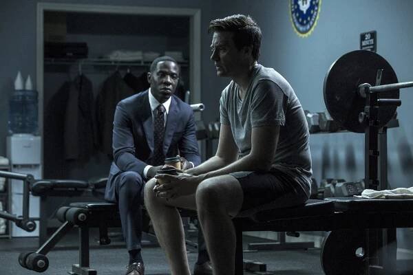 Ozark - Modrá kočka - Z filmu - McKinley Belcher III, Jason Butler Harner