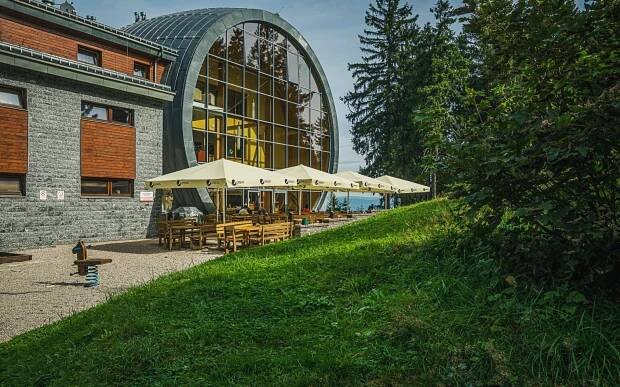 Pobyt u Jizerských hor a Liberce ve stylovém Hotelu Obří Sud *** s polopenzí, bobovou dráhou a vstupem do zoo