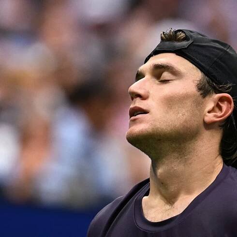 US Open 2024: Exhausted Jack Draper worn down as Jannik Sinner wins gruelling clash to reach final