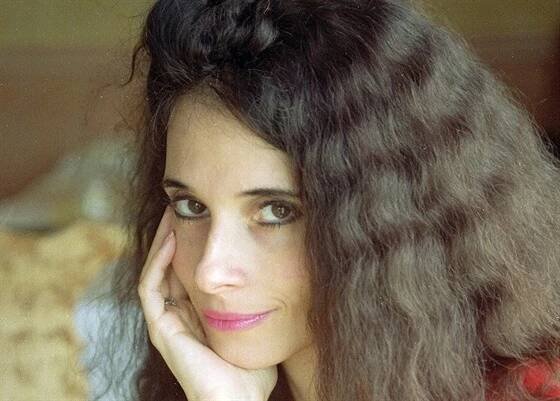 Herečka Theresa Saldana