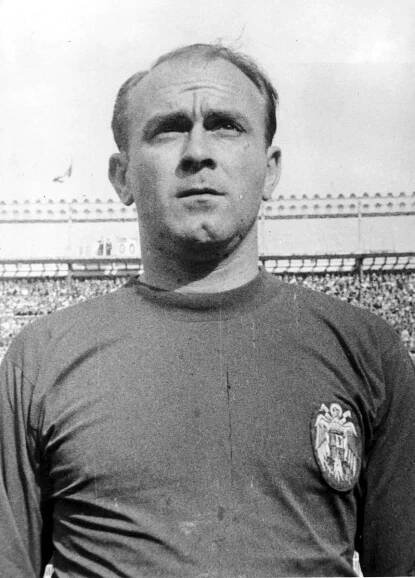 Súbor:Alfredo Di Stéfano 1962.jpg – Wikipédia