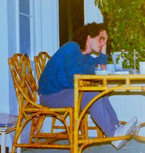 1989andchair_HDR