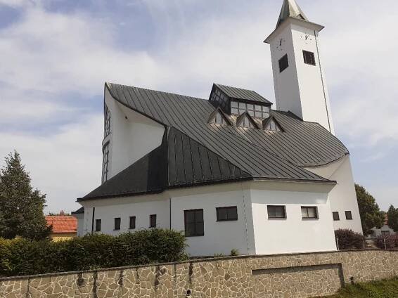 V Suché Lozi slavili 20. výročí posvěcení kostela - Arcibiskupství olomoucké