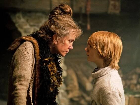 Kristen Wiig, Henry Lawfull - Chlapec, kterému říkají Vánoce - Z filmu