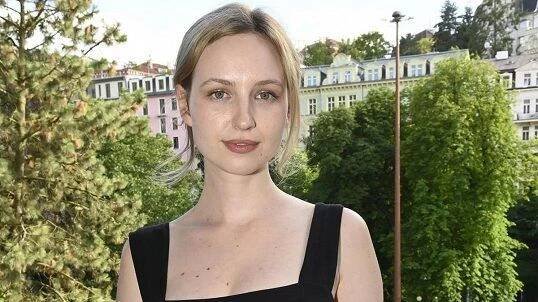 První velká filmová role a rovnou ji svlékli: Bylo to náročné, dostávala jsem se z toho měsíce, říká krásná herečka