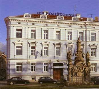 Rekonstr. obj. IPB Pojišťovny a.s. v Č. Budějovicích - Slezská projektová společnost Opava