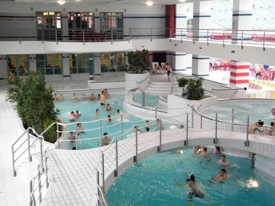 Městské lázně - Aquacentrum Hradec Králové - Kultura.cz