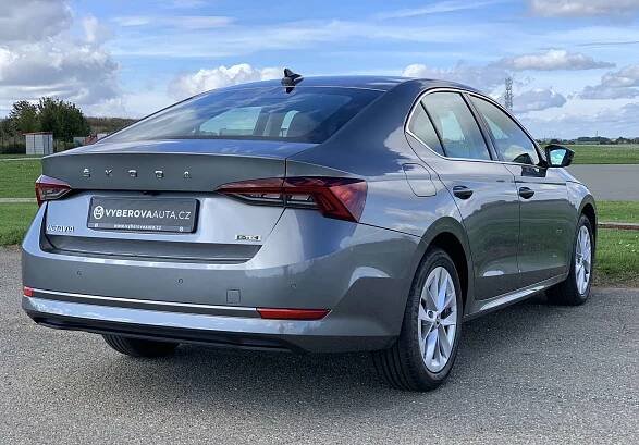 Škoda Octavia 4 Liftback 1.5 TSi 110 kW/E-Tec/DSG/ Style/Záruka - Výběrová auta