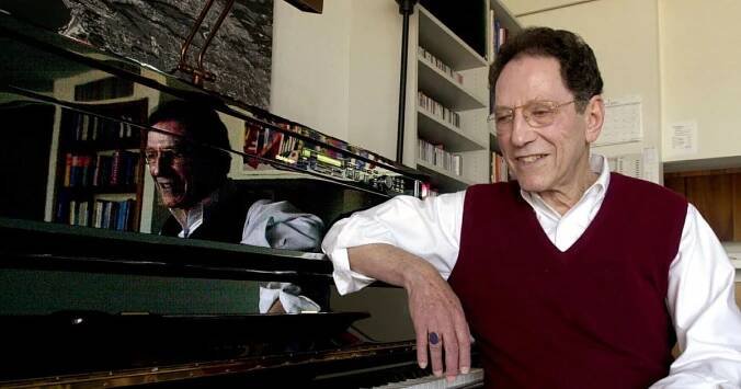 Tom Lehrer, admired musical social satirist, dies at 97