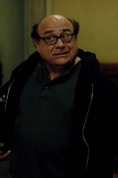 It's Always Sunny in Philadelphia - Dennis vypadá jako registrovaný sexuální delikvent - Z filmu - Danny DeVito