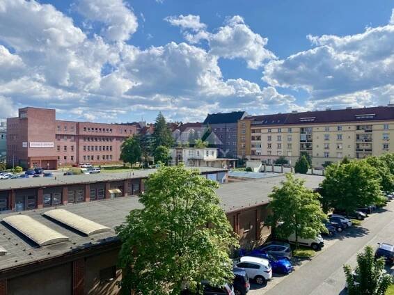 Prodej novostavby bytu 1+kk, (36 m⊃2;), Stehlíkova ul., Plzeň - Jižní Předměstí - Nemovitosti k prodeji | Trendy Reality