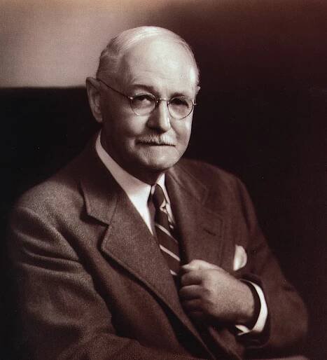 About DR - Donald Ross Sportswear