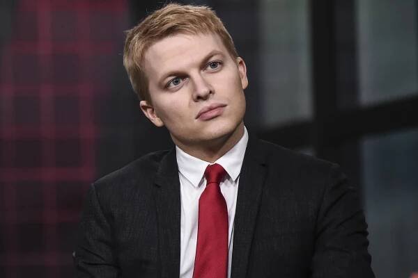 Ronan Farrow