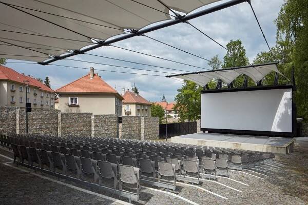 Letní kino v Prachaticích: Zdařilá rekonstrukce inspirovaná filmem