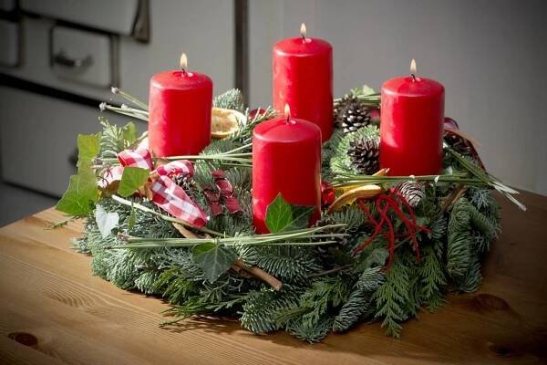 Advent začíná již brzy! Vyrobte si adventní věnec krok za krokem