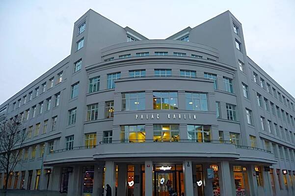 Palác Karlín-Corso