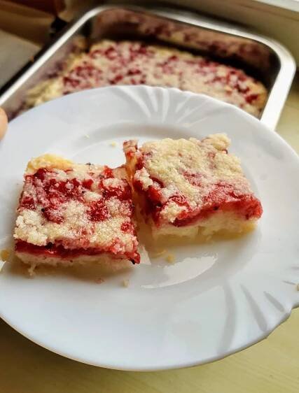 Jogurtový táč s ovocem – celiac-mum.cz