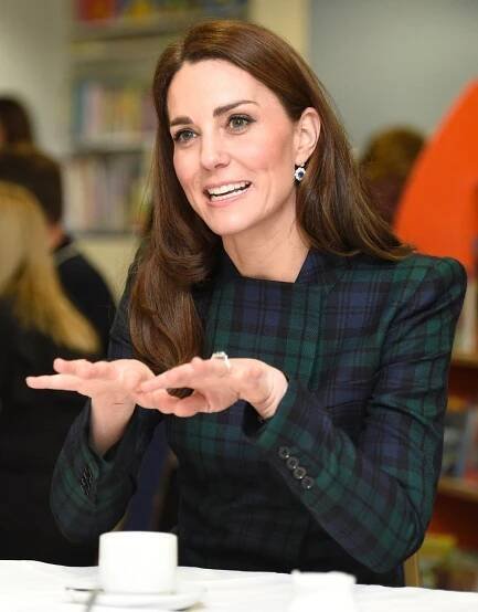Roztomilé laškování vévodkyně Kate: Inspirace rebelkou Meghan?!