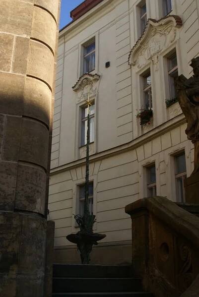 Olomouc - Mahlerova - View SE along Kaple sv.Jana Sarkandra