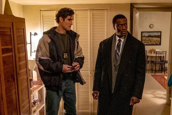 Město na kopci - Prostěradlo Billa Russella - Z filmu - Matthew Del Negro, Aldis Hodge