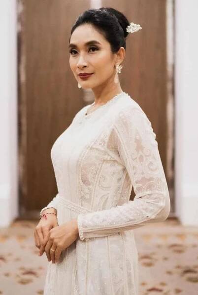 Happy Salma Photo 2021