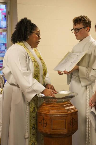 Hymes blessing water