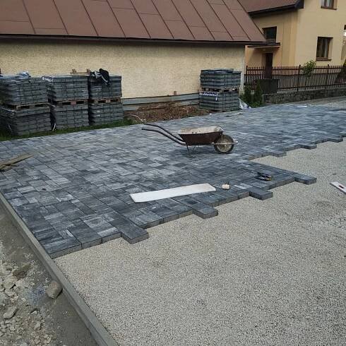 Zámková dlažba | StavTím.sk