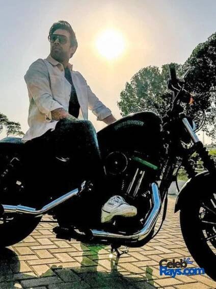 Ali Rehman Khan bike